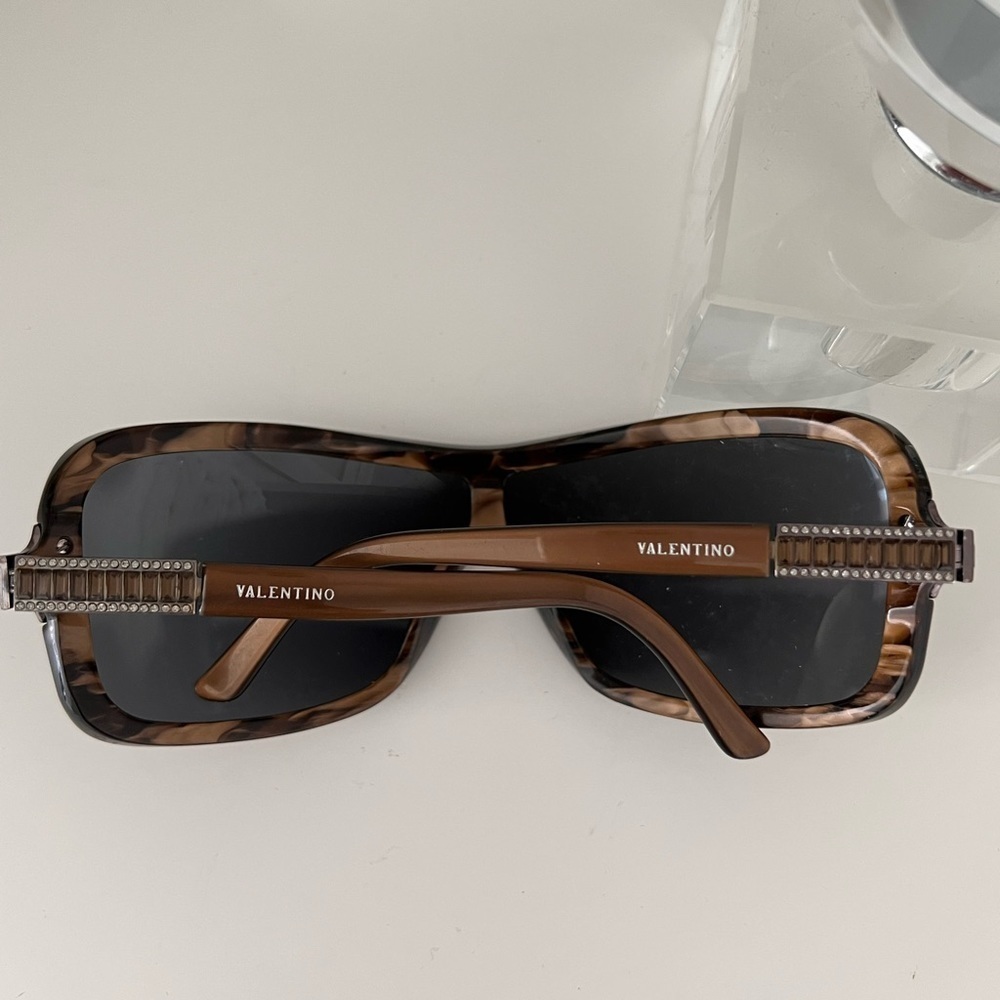 Valentino sunglasses. - Picture 4 of 4